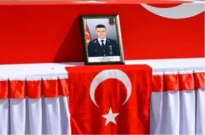 Ağrı'da şehit olan Uzman Çavuş Hüseyin Yırtıcı'nın naaşı Hatay'a uğurlandı Ağrı'da şehit olan Uzman Çavuş Hüseyin Yırtıcı'nın naaşı Hatay'a uğurlandı