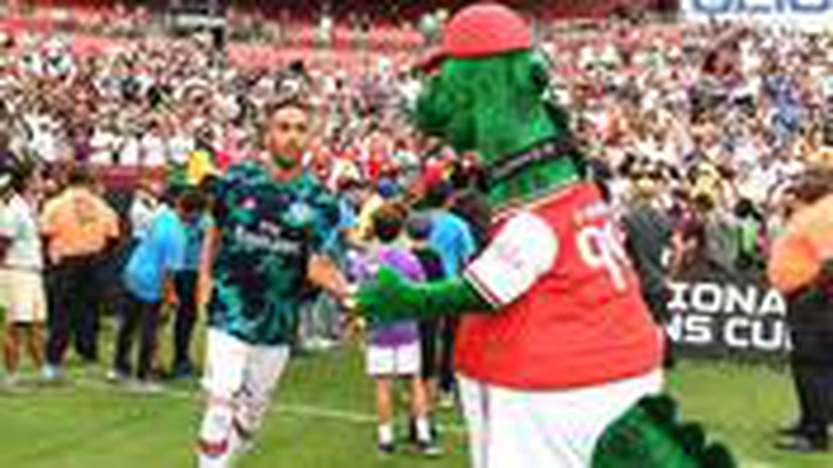 Arsenal, 27 yıllık kulüp maskotu Gunnersaurus'un görevine son verdi
