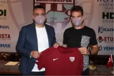 Bandırmaspor'da 4 imza birden Bandırmaspor'da 4 imza birden