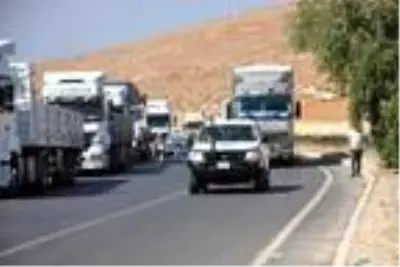 BM'den İdlib'e 46 TIR ile insani yardım BM'den İdlib'e 46 TIR ile insani yardım