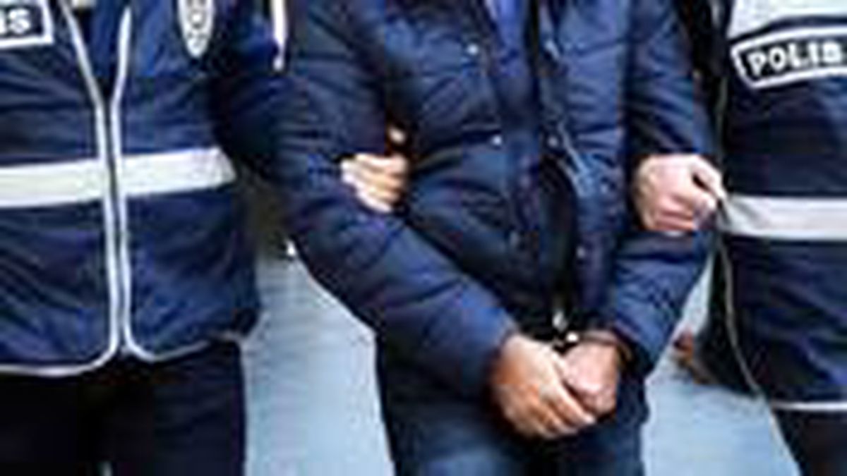 Eşini boğazını keserek öldüren cani 9 yıl sonra yakalandı