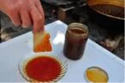 Kırkağaç kavunundan pekmez yaptılar, siparişlere yetişemiyorlar