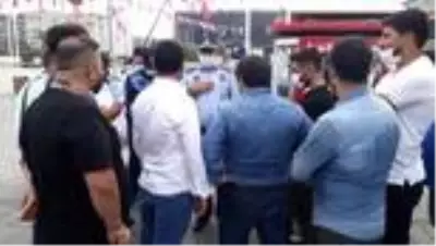 Taksim'de simit, kestane ve mısır tezgahlarının işgaliye izinlerinin iptal edilmesi Taksim'de simit, kestane ve mısır tezgahlarının işgaliye izinlerinin iptal edilmesi
