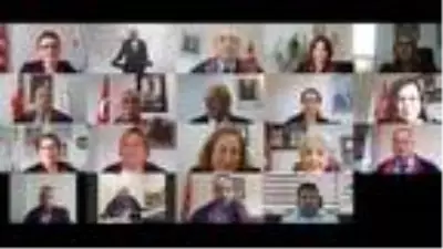 Üniversitenin online açılış töreninde orkestrayı rektör yönetti Üniversitenin online açılış töreninde orkestrayı rektör yönetti