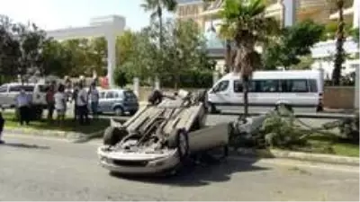 Virajı alamayan otomobil takla attı Virajı alamayan otomobil takla attı