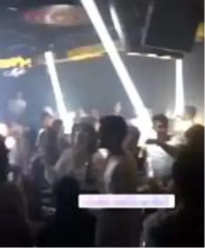 Yasağa rağmen düzenlenen eğlencede maske ve mesafe de unutuldu Yasağa rağmen düzenlenen eğlencede maske ve mesafe de unutuldu