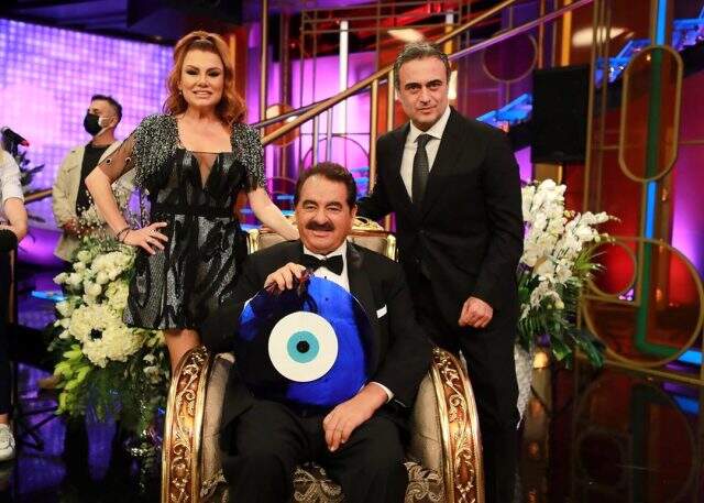 9 yıl sonra ekrana geri dönen İbo Show'dan ilk görüntüler geldi! Konuklarındaki ayrıntı dikkat çekti
