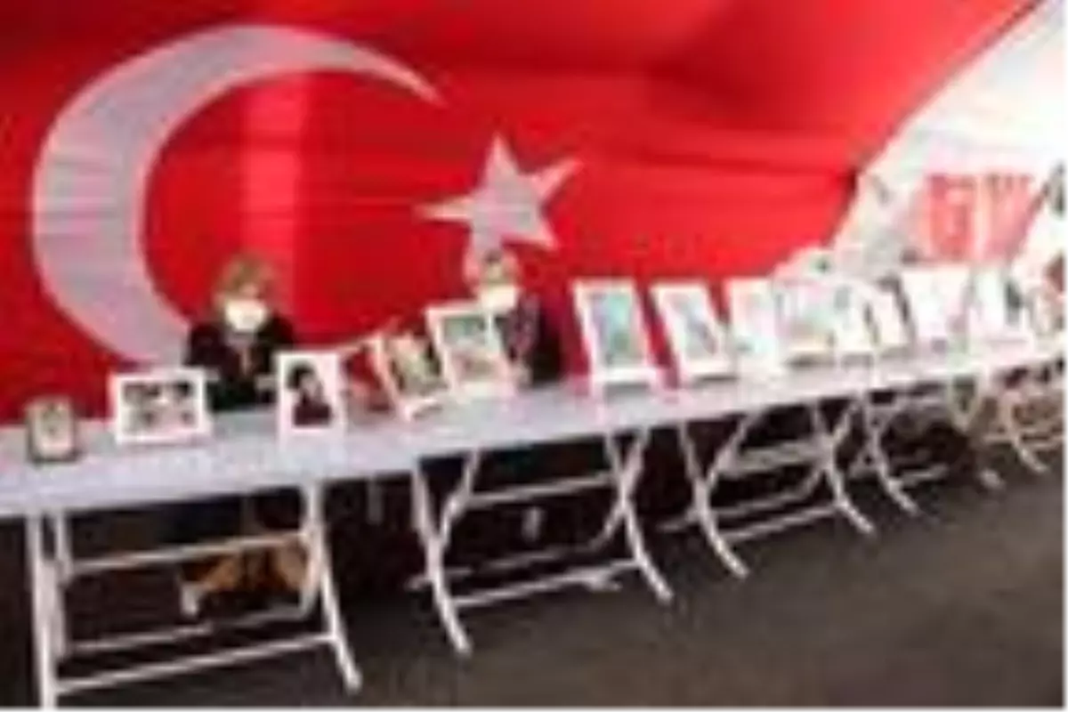 Ailelerin, HDP önündeki eylemde 400'üncü gün