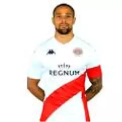 Antalyaspor, 11 futbolcuyu kadrosuna kattı, 27 futbolcu ile yollarını ayırdı