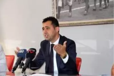 Balıkesirspor'dan kadroya 11 takviye Balıkesirspor'dan kadroya 11 takviye