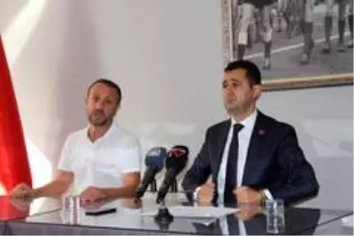 Balıkesirspor'dan kadroya 11 takviye Balıkesirspor'dan kadroya 11 takviye