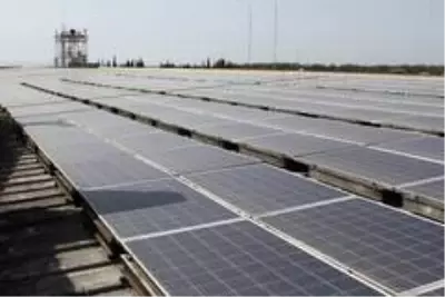 Enerjisini güneşten alan dev fabrika, yıllık 500 bin TL'lik tasarruf sağlıyor Enerjisini güneşten alan dev fabrika, yıllık 500 bin TL'lik tasarruf sağlıyor
