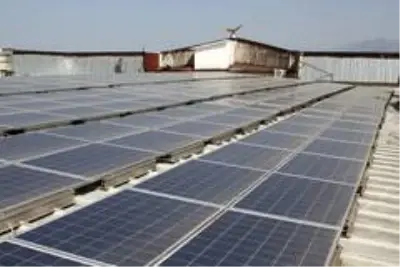 Enerjisini güneşten alan dev fabrika, yıllık 500 bin TL'lik tasarruf sağlıyor Enerjisini güneşten alan dev fabrika, yıllık 500 bin TL'lik tasarruf sağlıyor