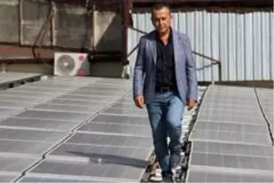 Enerjisini güneşten alan dev fabrika, yıllık 500 bin TL'lik tasarruf sağlıyor Enerjisini güneşten alan dev fabrika, yıllık 500 bin TL'lik tasarruf sağlıyor