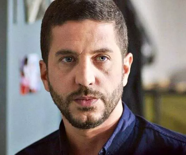 Eser Karabil kimdir? Eser Karabil kaç yaşında, nereli? Eser Karabil eşi kim? Eser Karabil kimdir? Eser Karabil kaç yaşında, nereli? Eser Karabil eşi kim?