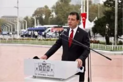 - Taksim'de İstanbul'un Kurtuluşu'nun 96. Yıldönümü için tören - Taksim'de İstanbul'un Kurtuluşu'nun 96. Yıldönümü için tören