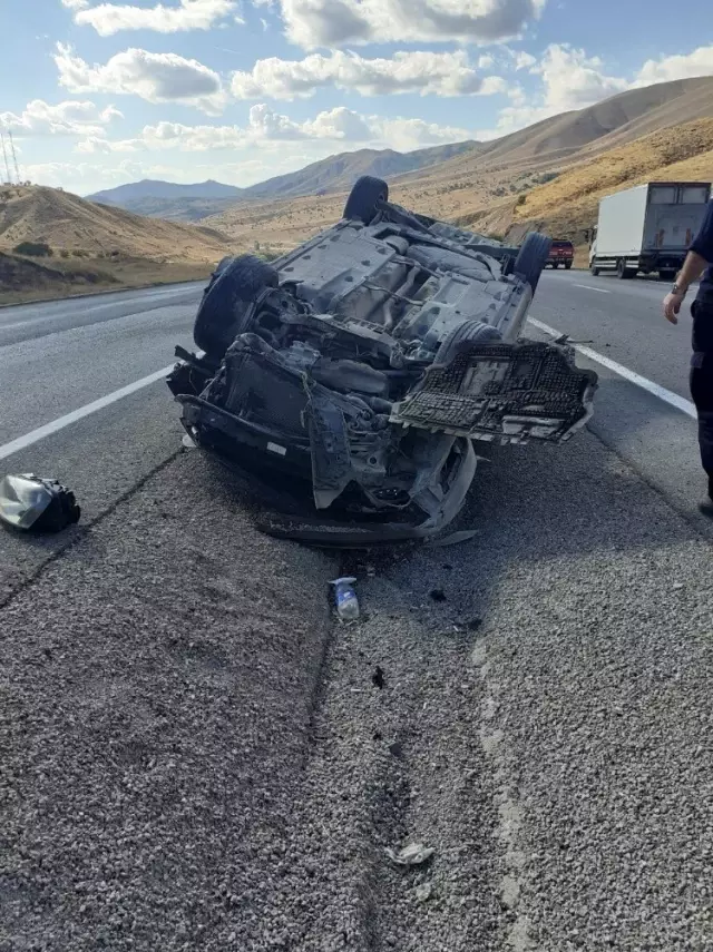 Tepebaşı mevkiinde trafik kazası - Erzincan