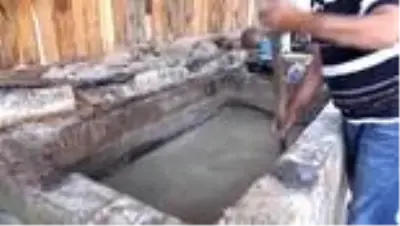 Toroslar'ın pekmezi yüzyıllık fırınlarda hazırlanıyor