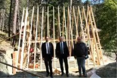 Tosya Dipsizgöl Tabiat Parkı yenilenmeye devam ediyor Tosya Dipsizgöl Tabiat Parkı yenilenmeye devam ediyor
