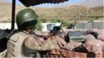 Yunanistan sınırında yakalanan 'Turuncu' listedeki terörist, Erzincan'da tutuklandı (2)- Yeniden Yunanistan sınırında yakalanan 'Turuncu' listedeki terörist, Erzincan'da tutuklandı (2)- Yeniden