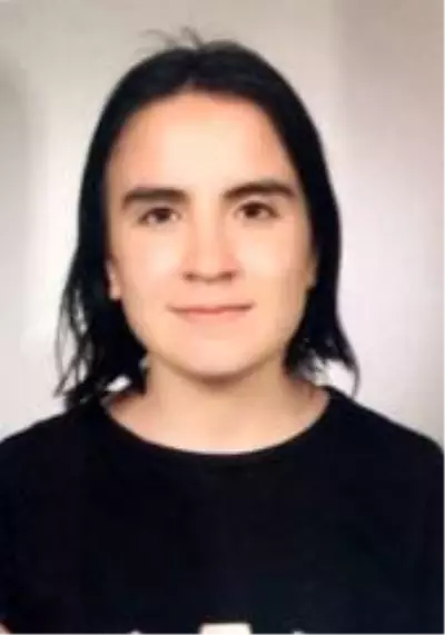 Son dakika! 11 gündür kayıp olan yüzde 50 zihinsel engelli kayıp kız Esra Erol'da bulundu Son dakika! 11 gündür kayıp olan yüzde 50 zihinsel engelli kayıp kız Esra Erol'da bulundu