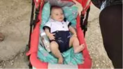Annesinin terk ettiği 3 aylık bebek babasına teslim edildi