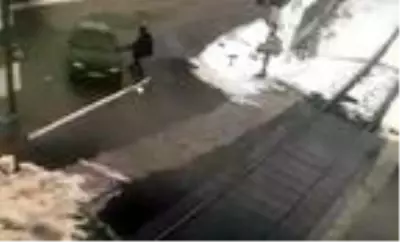 Bariyeri kırdıktan 1 dakika sonra tren geldi, cezası ağır oldu Bariyeri kırdıktan 1 dakika sonra tren geldi, cezası ağır oldu