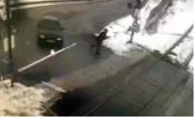 Bariyeri kırdıktan 1 dakika sonra tren geldi, cezası ağır oldu Bariyeri kırdıktan 1 dakika sonra tren geldi, cezası ağır oldu