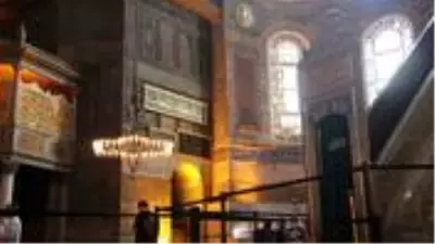 Cumhurbaşkanı Erdoğan, Ayasofya Camii'ne 2 özel hat levhası hediye etti Cumhurbaşkanı Erdoğan, Ayasofya Camii'ne 2 özel hat levhası hediye etti