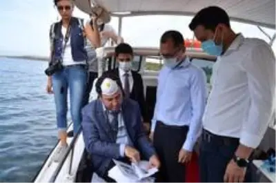 Didim'de deniz altında 5 bin yıllık olduğu değerlendirilen liman kalıntıları bulundu Didim'de deniz altında 5 bin yıllık olduğu değerlendirilen liman kalıntıları bulundu