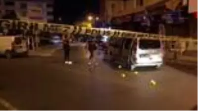 Kağıthane'de silahlı saldırıya uğrayan 2 kardeşten biri öldü, diğeri yaralandı Kağıthane'de silahlı saldırıya uğrayan 2 kardeşten biri öldü, diğeri yaralandı