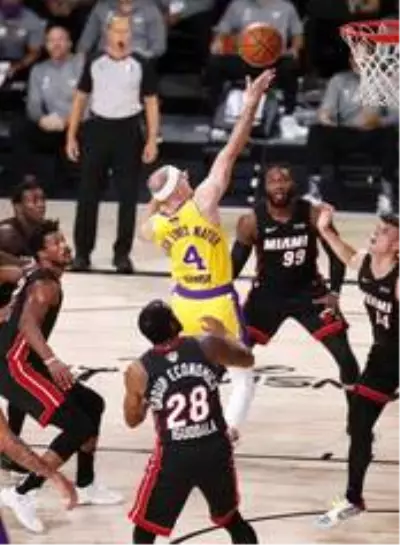 NBA'de Lakers adım adım şampiyonluğa NBA'de Lakers adım adım şampiyonluğa