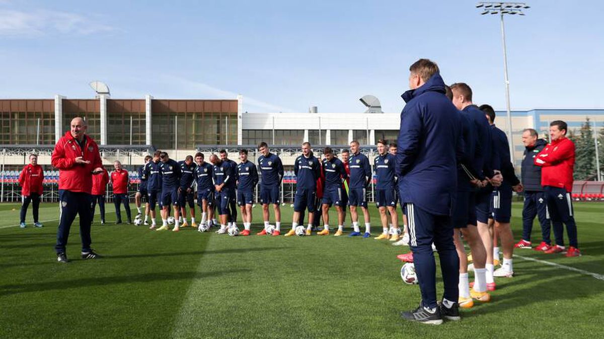 Rusya Milli Takımı'nda 2 futbolcu, koronavirüs şüphesiyle izole edildi