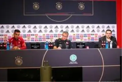 Şenol Güneş: 'Hedefimiz Dünya Kupası ve Avrupa'da başarılı olmak' Şenol Güneş: 'Hedefimiz Dünya Kupası ve Avrupa'da başarılı olmak'