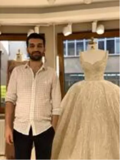 TÜRKİYE'DEN 40 ÜLKEYE 250 MİLYON DOLARLIK GELİNLİK İHRACATI TÜRKİYE'DEN 40 ÜLKEYE 250 MİLYON DOLARLIK GELİNLİK İHRACATI