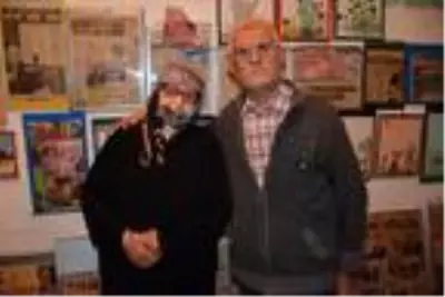 20 yıldır gazetelerdeki 'Erdoğan' haberlerinin kupürlerini biriktiriyor 20 yıldır gazetelerdeki 'Erdoğan' haberlerinin kupürlerini biriktiriyor