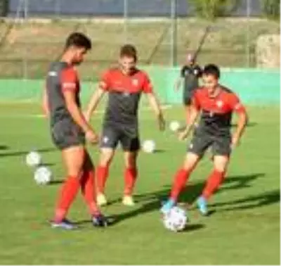 Altınordu yeni yıldız adayı Yiğit Emre ile uzatıyor Altınordu yeni yıldız adayı Yiğit Emre ile uzatıyor
