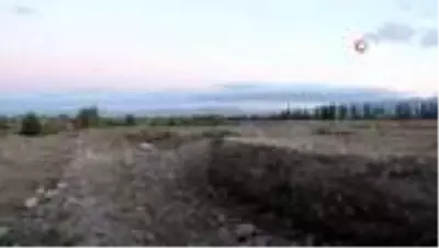 Asboğa Höyüğü defineciler tarafından iş makineleri ile kazıldı Asboğa Höyüğü defineciler tarafından iş makineleri ile kazıldı