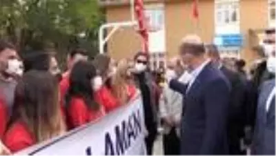 Bakan Soylu, Habur Çayı'ndaki rafting parkurunda kürek çekti Bakan Soylu, Habur Çayı'ndaki rafting parkurunda kürek çekti