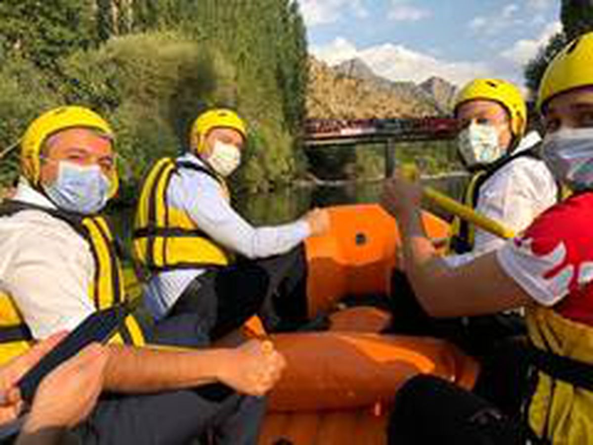 Bakan Soylu, terörün belinin kırıldığı Kato'da rafting yaptı