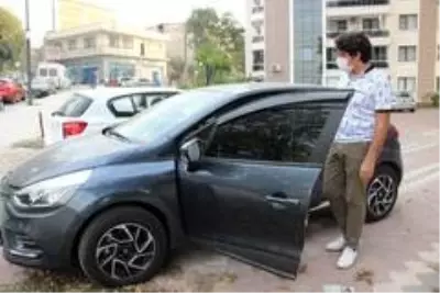 Eşi için aldığı sıfır otomobilde hayatının şokunu yaşadı Eşi için aldığı sıfır otomobilde hayatının şokunu yaşadı