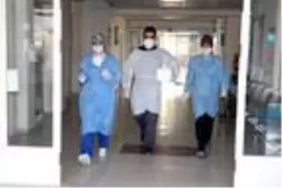 Filyasyon ekibindeki müdür koronavirüse yakalandı, 21 günlük tedavide 17 kilo verdi Filyasyon ekibindeki müdür koronavirüse yakalandı, 21 günlük tedavide 17 kilo verdi