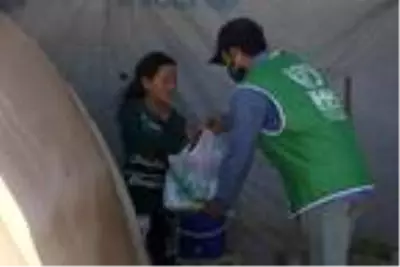 İHH'den, Suriye'deki kamplarda hijyen paketi dağıtımı İHH'den, Suriye'deki kamplarda hijyen paketi dağıtımı