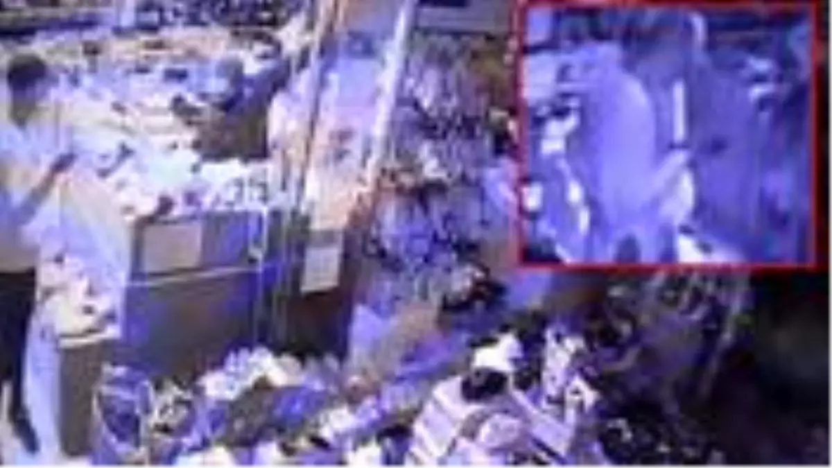 Pişkinliğin bu kadarına da pes! Dükkana giren hırsızlar, televizyon izledi