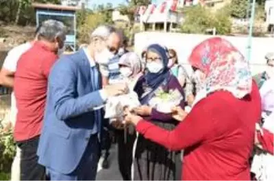 Tarsus Belediyesinin tohum takasıyla 1 milyon tohum el değiştirdi Tarsus Belediyesinin tohum takasıyla 1 milyon tohum el değiştirdi