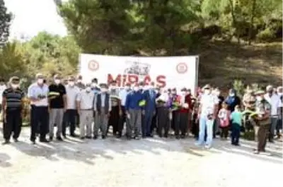 Tarsus Belediyesinin tohum takasıyla 1 milyon tohum el değiştirdi Tarsus Belediyesinin tohum takasıyla 1 milyon tohum el değiştirdi