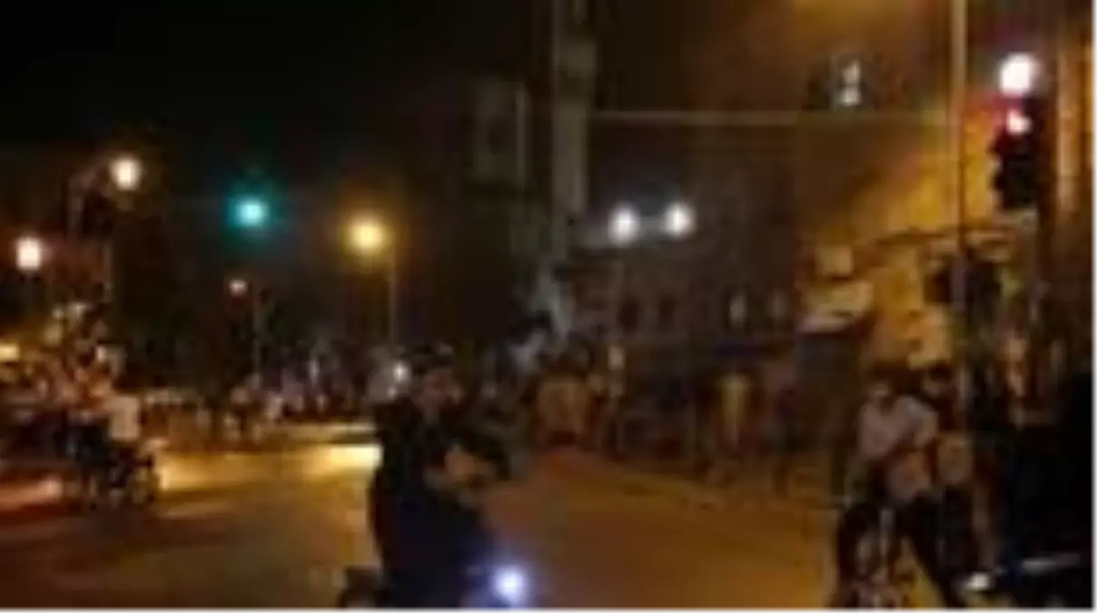 Ultra-Ortodoks Yahudiler, koronavirüs önlemlerini protesto etti