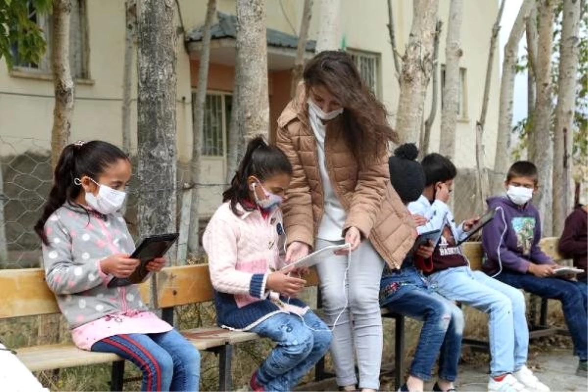 Van kırsalındaki öğrenciler için 'gezici internet' imkanı sağlandı