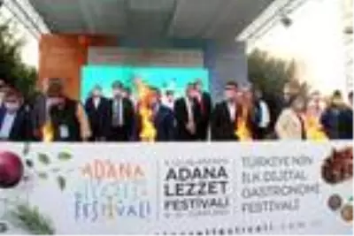 Adana Uluslararası Lezzet Festivali'nin 'mangal ateşi' yandı Adana Uluslararası Lezzet Festivali'nin 'mangal ateşi' yandı