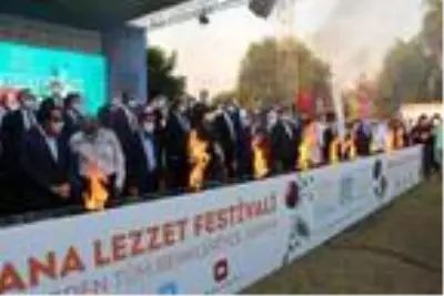 Adana Uluslararası Lezzet Festivali'nin 'mangal ateşi' yandı Adana Uluslararası Lezzet Festivali'nin 'mangal ateşi' yandı